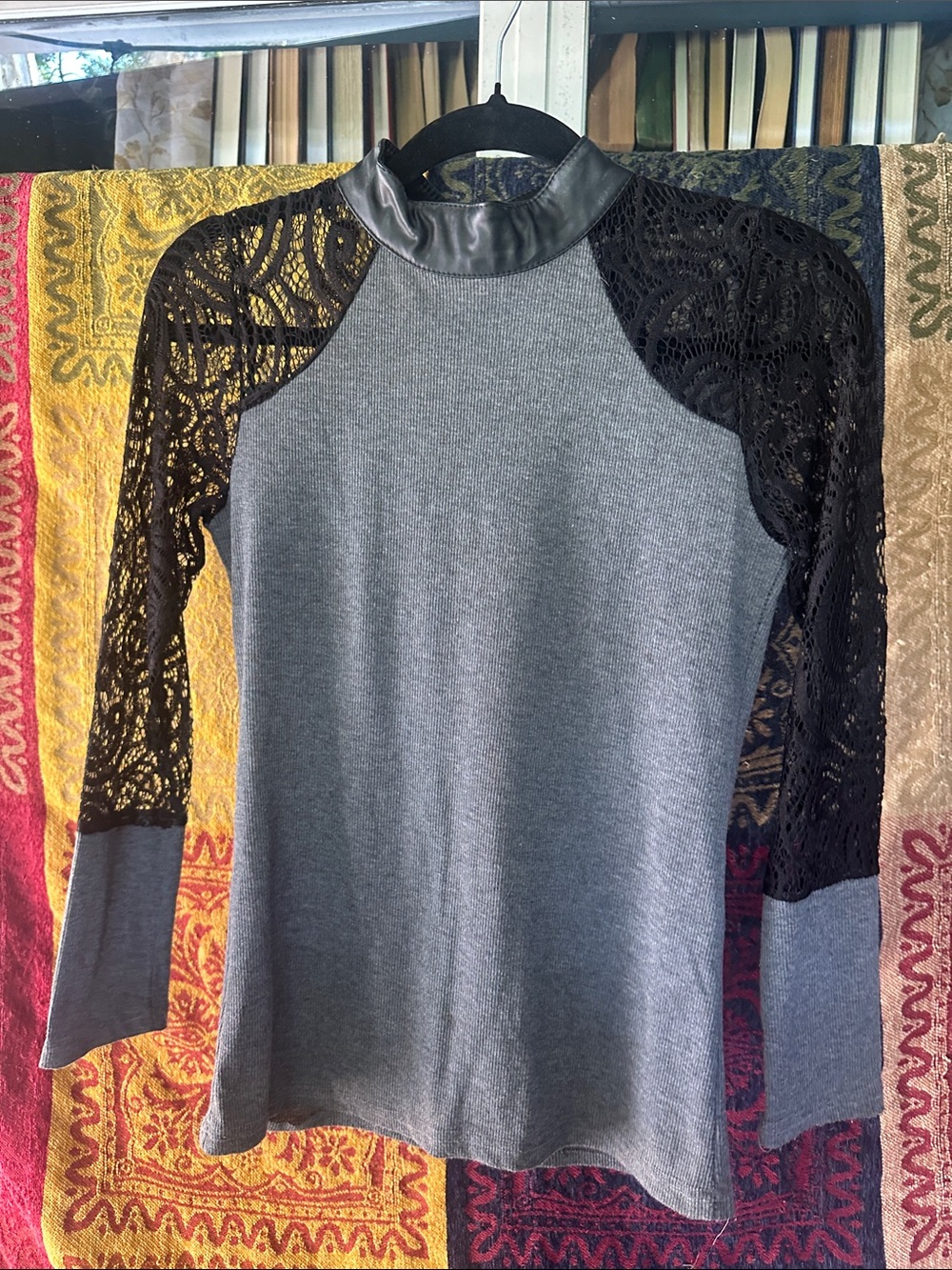 Lace & leather collar grey shirt